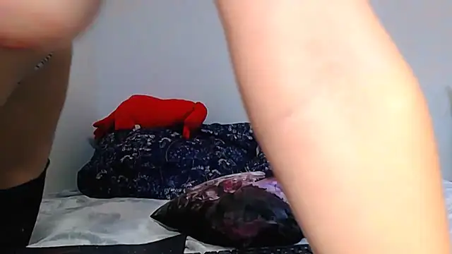 alisenties online show from 11-20-25, 01:33