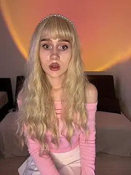 Charlotte Pretty online show from 07-13-26, 03:26