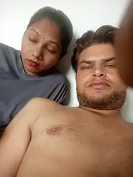 Snapshot of Indian_Coupless chatting on 07-17-26, 06:53 Indian Coupless online show from 07-17-26, 06:53