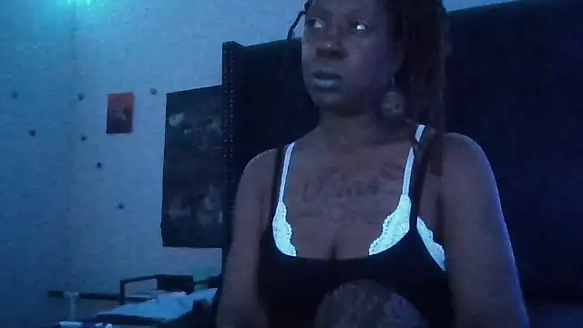 Snapshot of GotCake chatting on 07-18-26, 03:11 GotCake online show from 07-18-26, 03:11
