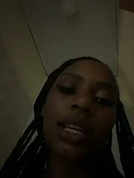 cocoacurves online show from 07-16-26, 10:49