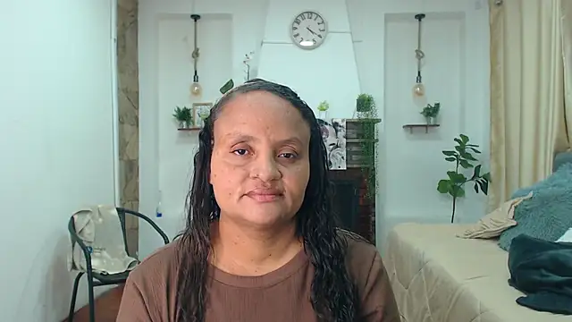 Snapshot of Margaret_Hall chatting on 07-16-26, 02:01 Margaret Hall online show from 07-16-26, 02:01