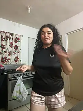 Snapshot of amairaniLopez chatting on 08-08-26, 04:14 amairaniLopez online show from 08-08-26, 04:14