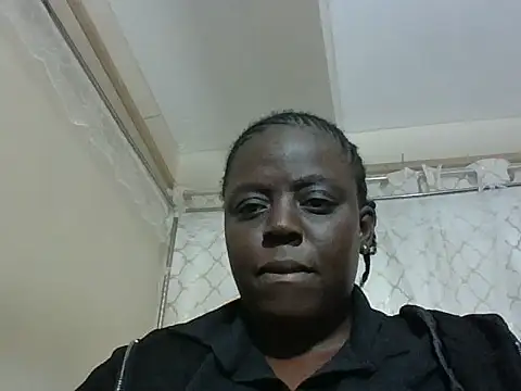 Snapshot of Tess_mbilia chatting on 07-15-26, 09:09 Tess mbilia online show from 07-15-26, 09:09