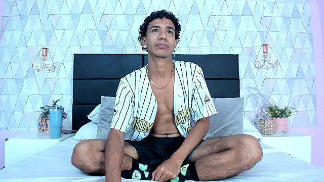 MarckThompsonn online show from 07-19-26, 12:20