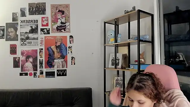 IamNikki online show from 07-26-26, 03:04