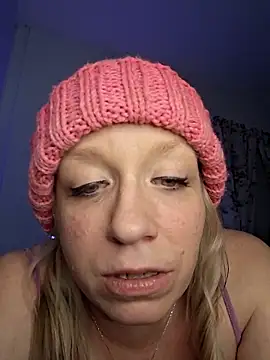 Snapshot of XxMs_StarzxX chatting on 01-25-25, 05:18 XxMs StarzxX online show from 01-25-25, 05:18