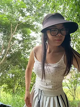Snapshot of caihong_03 chatting on 07-17-26, 08:10 caihong 03 online show from 07-17-26, 08:10