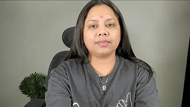 Varsha-ji767 online show from 07-16-26, 07:53