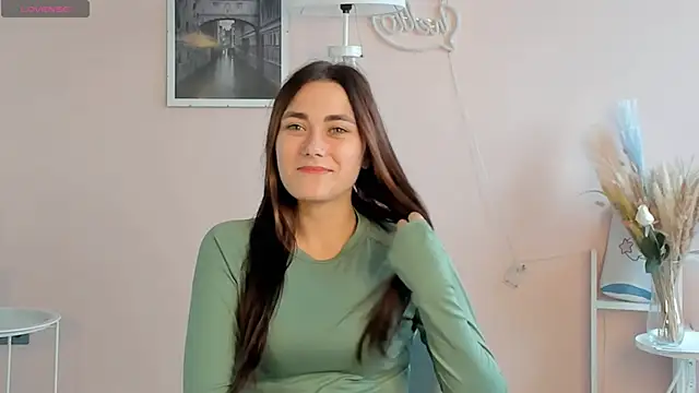 MarcellePiwowar online show from 07-19-26, 12:09