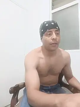 Cris LaCobra  online show from 07-24-26, 10:41