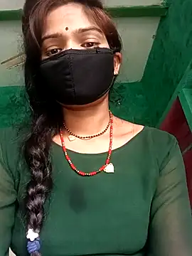 Snapshot of geeta_panday chatting on 07-21-26, 04:26 geeta panday online show from 07-21-26, 04:26