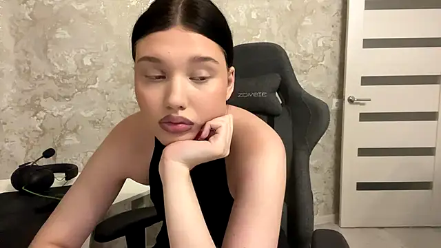 LilyTouch online show from 07-28-26, 07:15