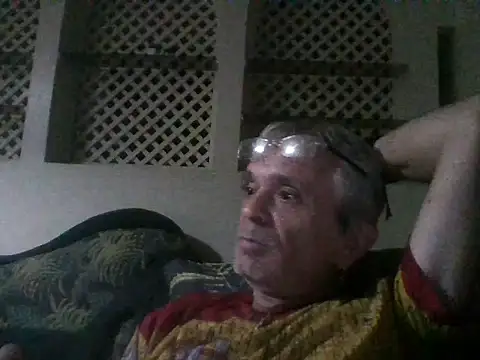 Snapshot of momba772 chatting on 08-02-26, 10:19 momba772 online show from 08-02-26, 10:19