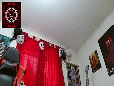 Snapshot of Amanda_Valeska chatting on 09-19-25, 04:40 Amanda Valeska online show from 09-19-25, 04:40