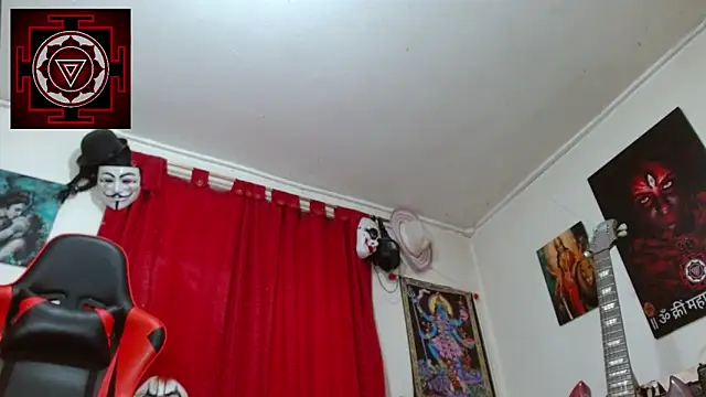 Snapshot of Amanda_Valeska chatting on 10-11-25, 03:10 Amanda Valeska online show from 10-11-25, 03:10