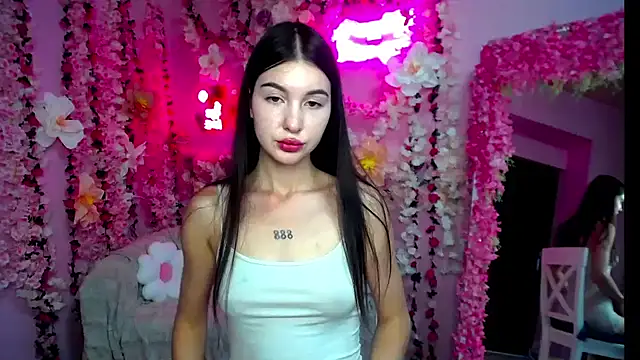Snapshot of Lolli_Bennet chatting on 07-26-26, 12:12 Lolli Bennet online show from 07-26-26, 12:12