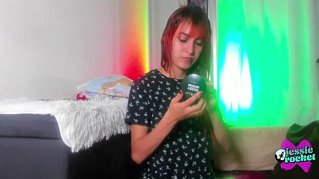 Snapshot of jessierocketx chatting on 12-16-25, 07:30 jessierocketx online show from 12-16-25, 07:30