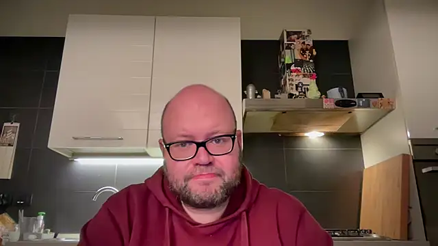 Snapshot of theitalianbear chatting on 12-10-24, 05:33 theitalianbear online show from 12-10-24, 05:33