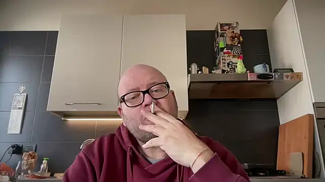 Snapshot of theitalianbear chatting on 01-21-25, 10:30 theitalianbear online show from 01-21-25, 10:30