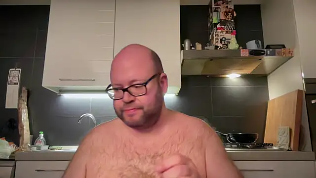 Snapshot of theitalianbear chatting on 01-29-25, 06:50 theitalianbear online show from 01-29-25, 06:50