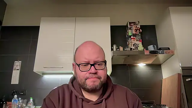 Snapshot of theitalianbear chatting on 01-31-25, 06:57 theitalianbear online show from 01-31-25, 06:57