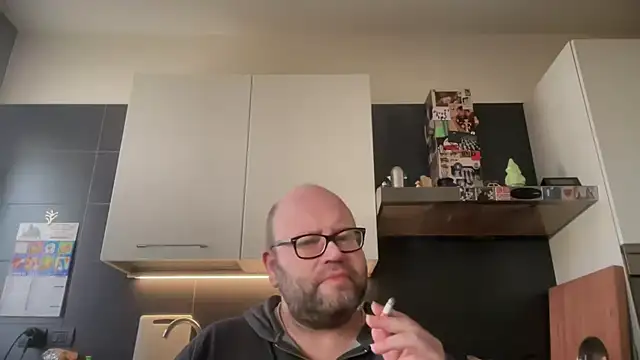 Snapshot of theitalianbear chatting on 01-10-26, 09:11 theitalianbear online show from 01-10-26, 09:11