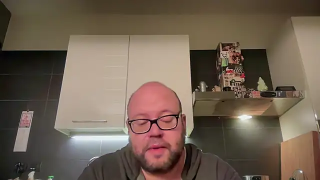 Snapshot of theitalianbear chatting on 02-11-26, 05:51 theitalianbear online show from 02-11-26, 05:51