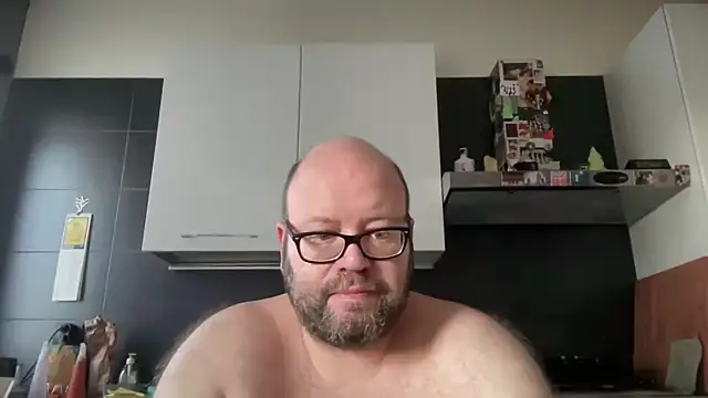 theitalianbear online show from 06-18-26, 04:35