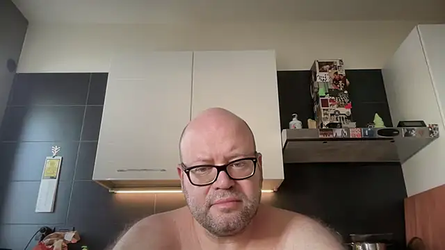 theitalianbear online show from 06-27-26, 05:56