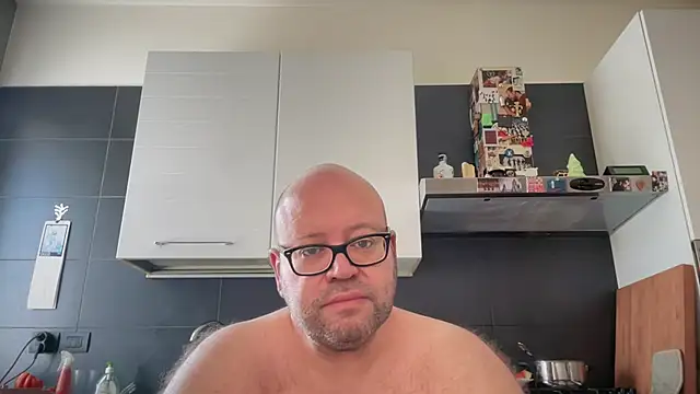 theitalianbear online show from 07-24-26, 08:23