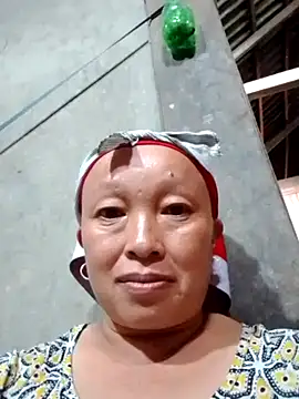 Snapshot of Lidaa-a chatting on 08-04-26, 07:55 Lidaa-a online show from 08-04-26, 07:55