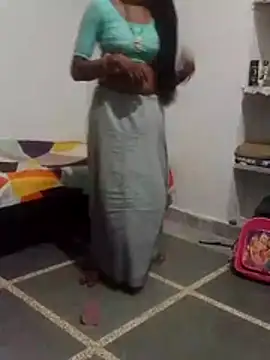 Snapshot of sakina_khan5 chatting on 07-30-26, 06:07 sakina khan5 online show from 07-30-26, 06:07