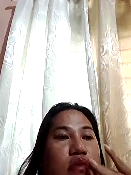 Snapshot of Andrea0414 chatting on 06-14-26, 11:40 Andrea0414 online show from 06-14-26, 11:40
