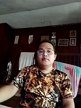 Snapshot of Andrea0414 chatting on 08-07-26, 04:25 Andrea0414 online show from 08-07-26, 04:25
