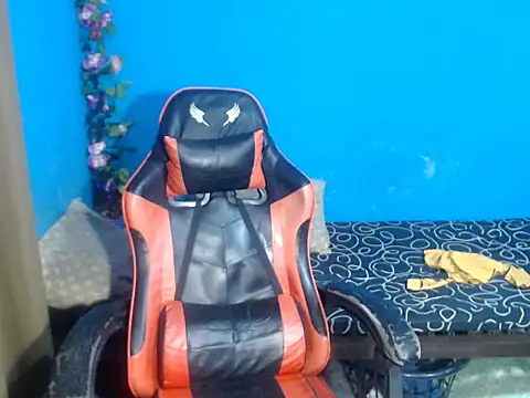 Snapshot of venustheg0ddess chatting on 11-04-25, 05:06 venustheg0ddess online show from 11-04-25, 05:06