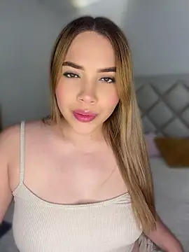 AmmycarsonX online show from 08-05-26, 01:58