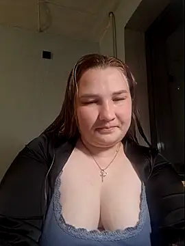 Jullia000 online show from 08-02-26, 09:13