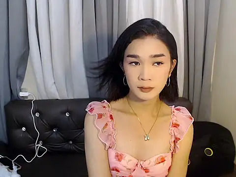 expensive nadia online show from 08-04-26, 03:53