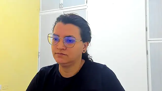 MARILYN GARCIA online show from 03-22-25, 01:30