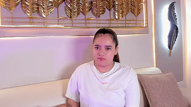 saharawalker  online show from 08-06-26, 12:18