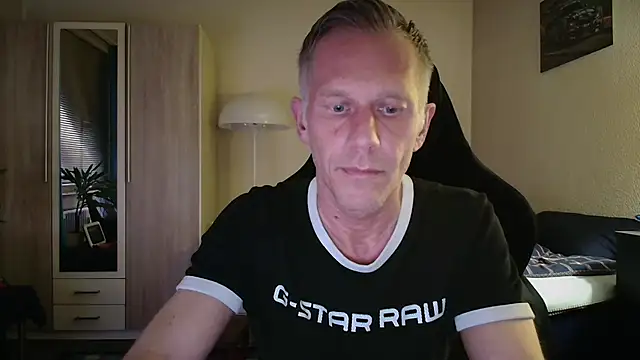 slaveboy2016xh online show from 06-07-26, 08:23