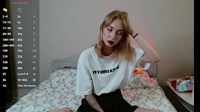IvoryDoll online show from 08-09-26, 04:12