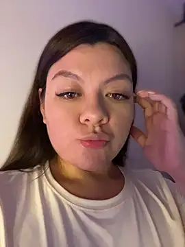 Snapshot of AnnaSanchez chatting on 08-10-26, 01:53 AnnaSanchez online show from 08-10-26, 01:53