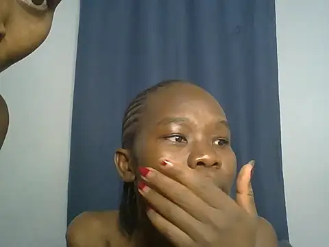 Snapshot of dollface_diva01 chatting on 08-09-26, 08:25 dollface diva01 online show from 08-09-26, 08:25