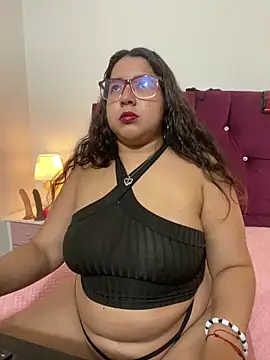 Snapshot of shara_ chatting on 03-01-26, 07:10 shara online show from 03-01-26, 07:10