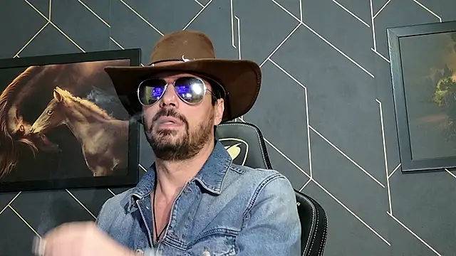 ChrisKox online show from 01-30-25, 01:22