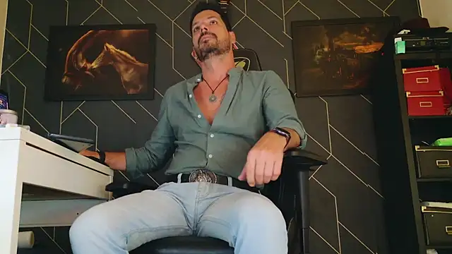 ChrisKox online show from 03-19-25, 01:18