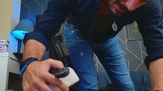 ChrisKox online show from 09-13-25, 03:06