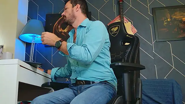 ChrisKox online show from 09-20-25, 06:36